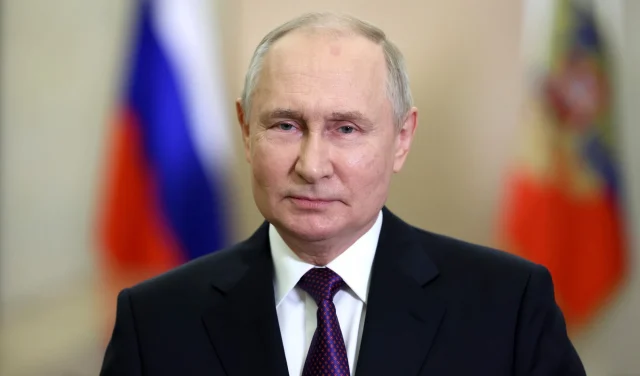 Самое необычное поздравление Путина стало хитом соцсетей: "Happy birthday Mr President"