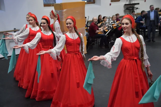 "Берёзка" и лезгинка покорили американских подростков: К репетициям перешли сразу же