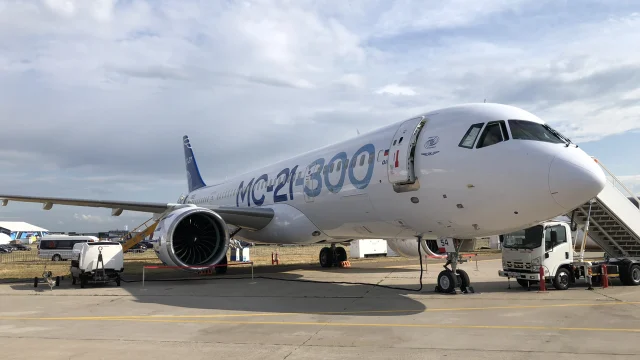 Меньше кресел, дальше полёт: зачем МС-21 делают короче