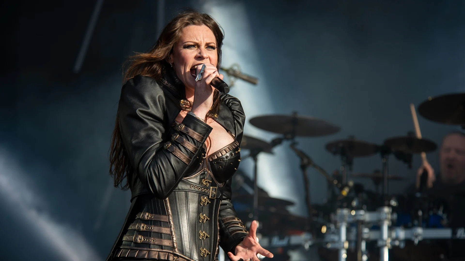 Флор Янсен покинула Nightwish: три альбома с её голосом